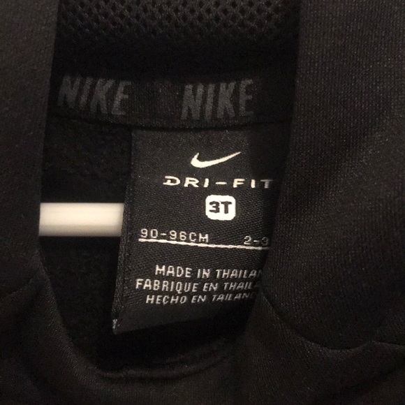 Nike boys 3T dry fit pullover hoodie - Picture 4 of 5